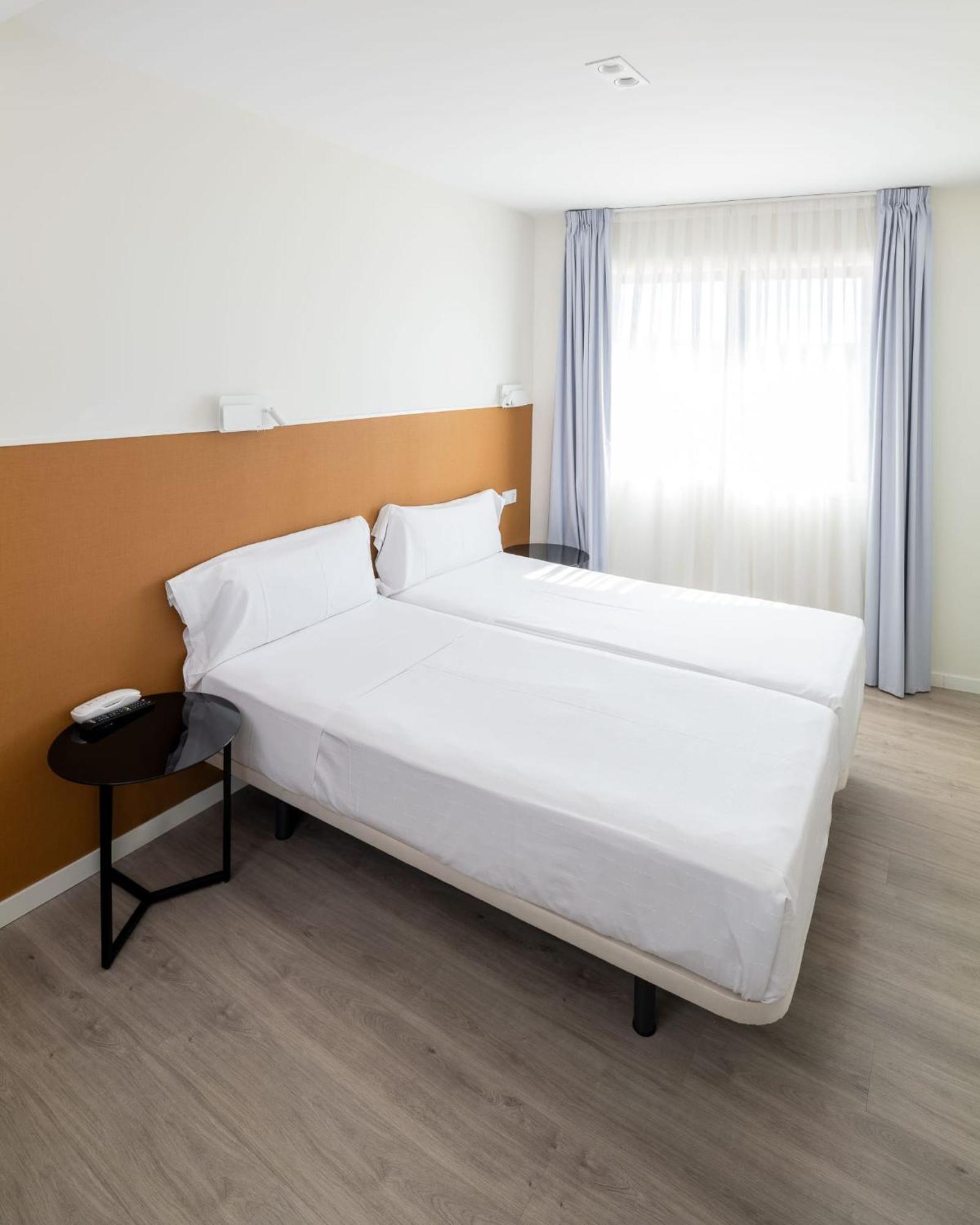 סנטיאגו דה קומפוסטלה Hotel Concheiros מראה חיצוני תמונה